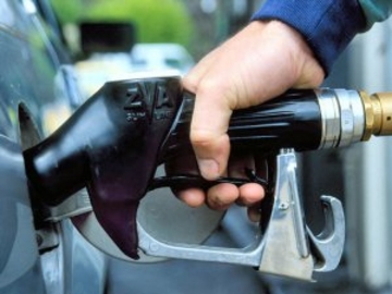 Дефицит бензина в Сочи продлится до 2014 года
